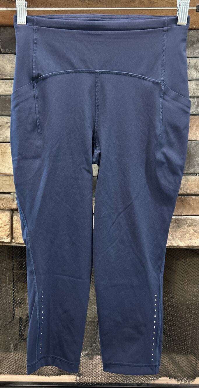 Women’s LULULEMON True Navy Swift Speed High Rise 23” Crop Leggings Size 6 *A4